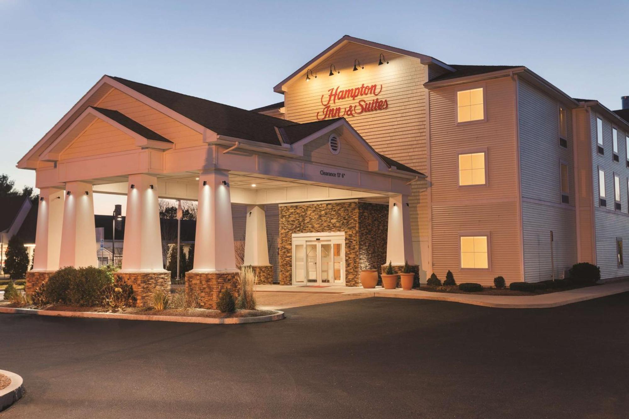 Hampton Inn & Suites Містик Екстер'єр фото