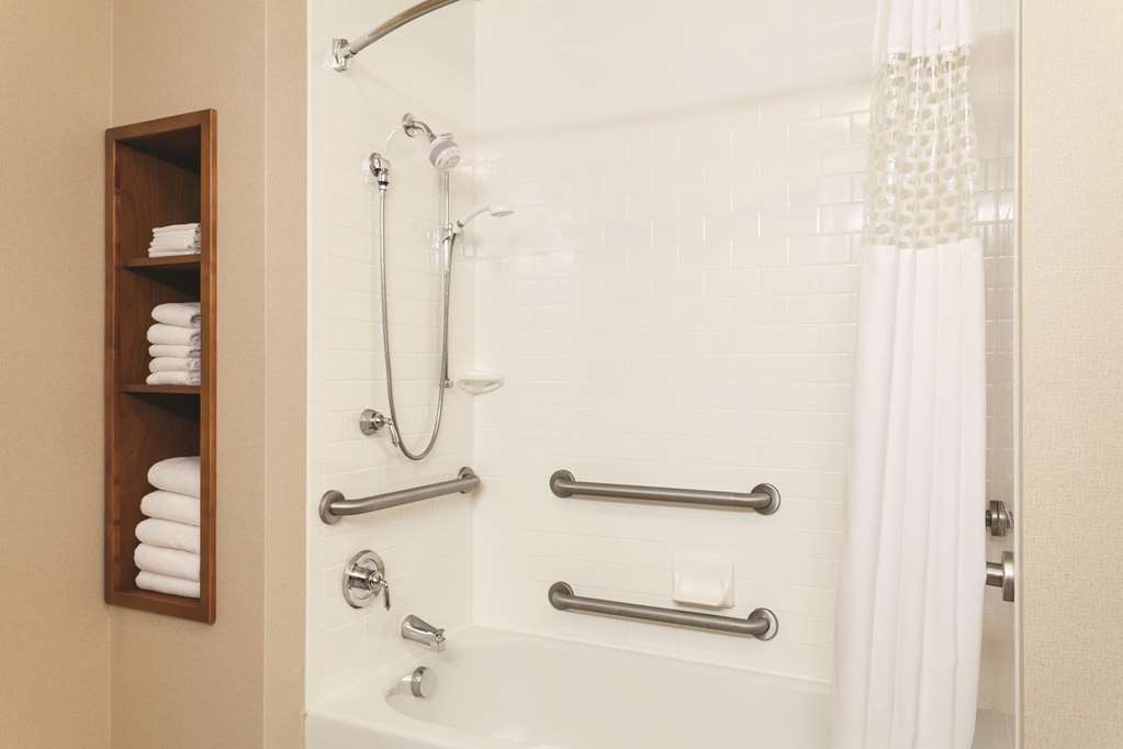 Hampton Inn & Suites Містик Номер фото