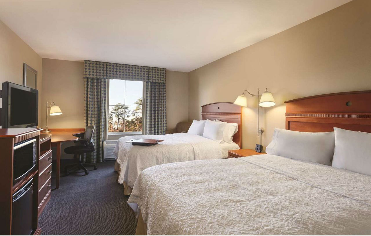 Hampton Inn & Suites Містик Екстер'єр фото